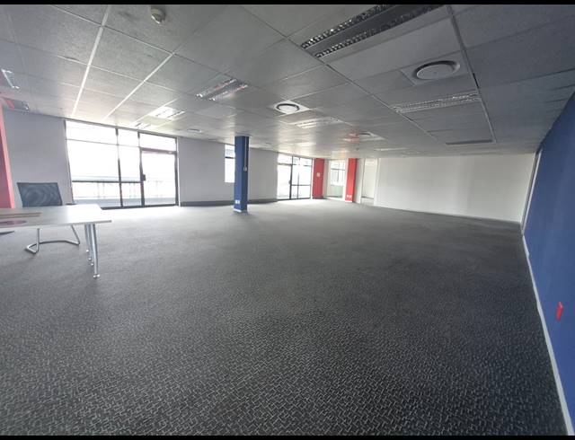 699M² OFFICE TO LET IN RIVONIA
